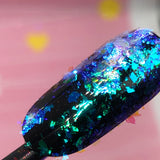 Iridescent Flake Chunky 12 #0612 (0.5gr)