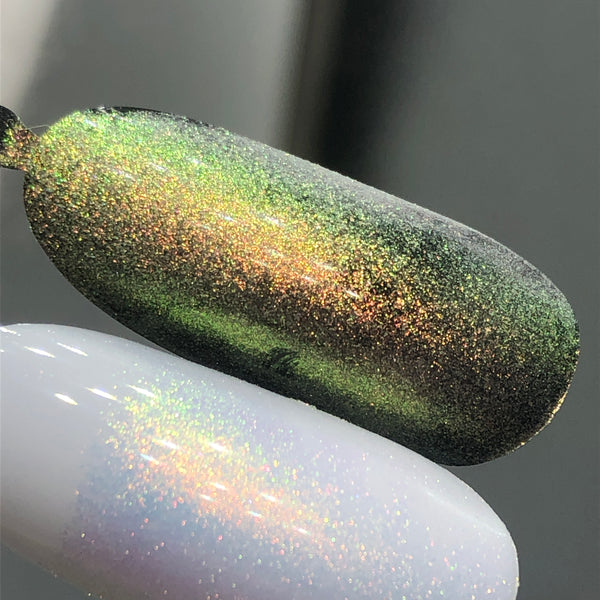 Aurora Holly Jolly #0653 (0.5gr)