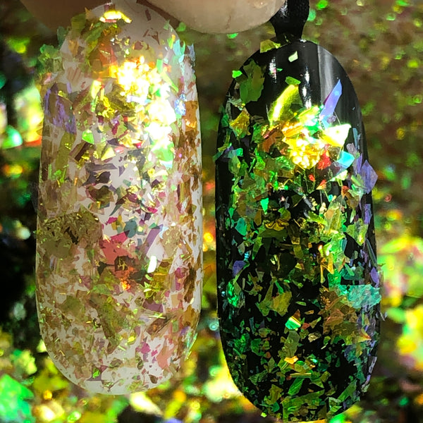 Chameleon Flake Mistletoe Kisses #0652 (0.5gr)